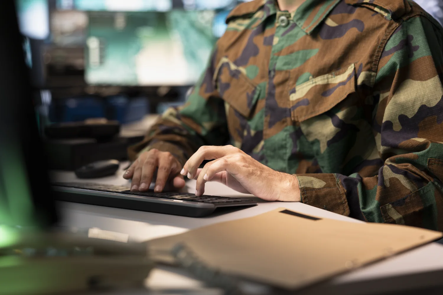 Military & Defense — AA&E, vehicles, generators and mission-critical equipment freight.