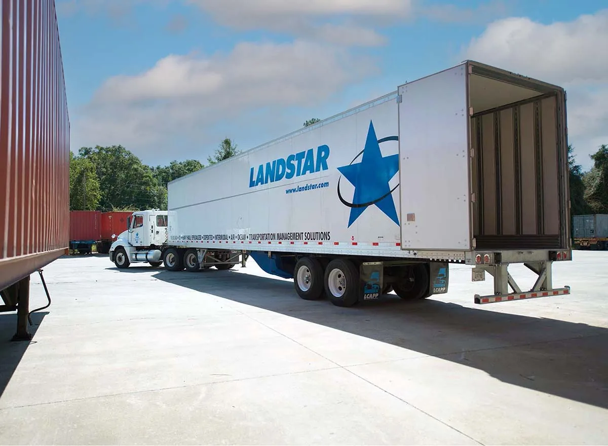 Wingstop Lorry Little John Transportation Services — Specialized freight, engineered ...